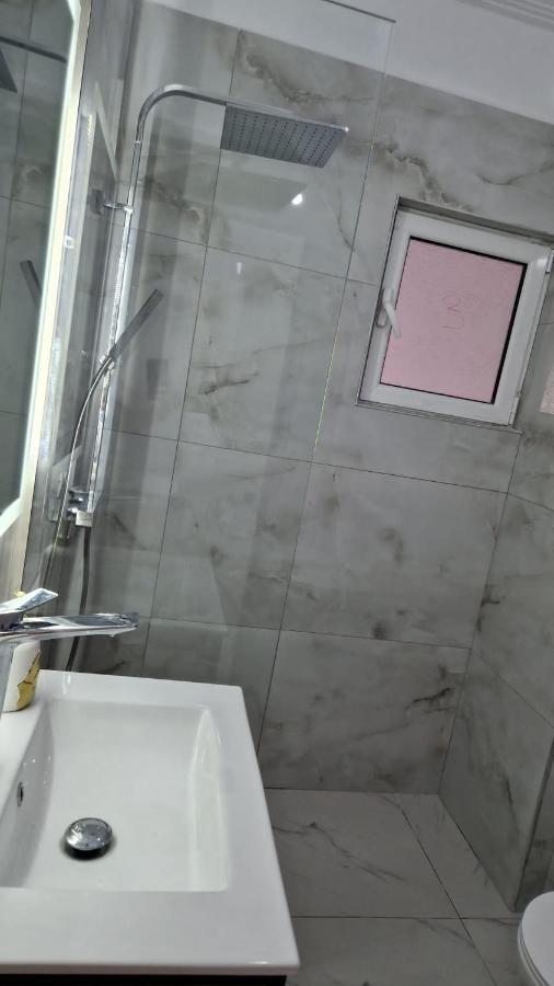 Pirro Luxury Apartment Sarande Ngoại thất bức ảnh