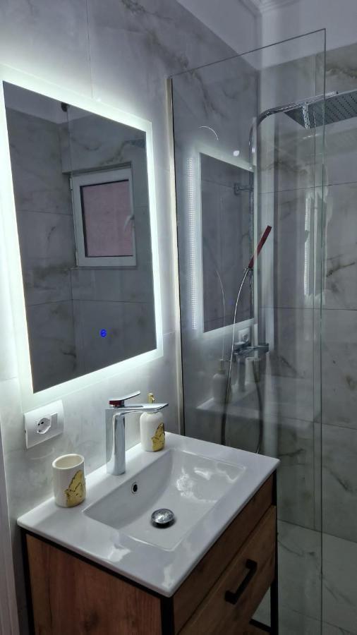 Pirro Luxury Apartment Sarande Ngoại thất bức ảnh